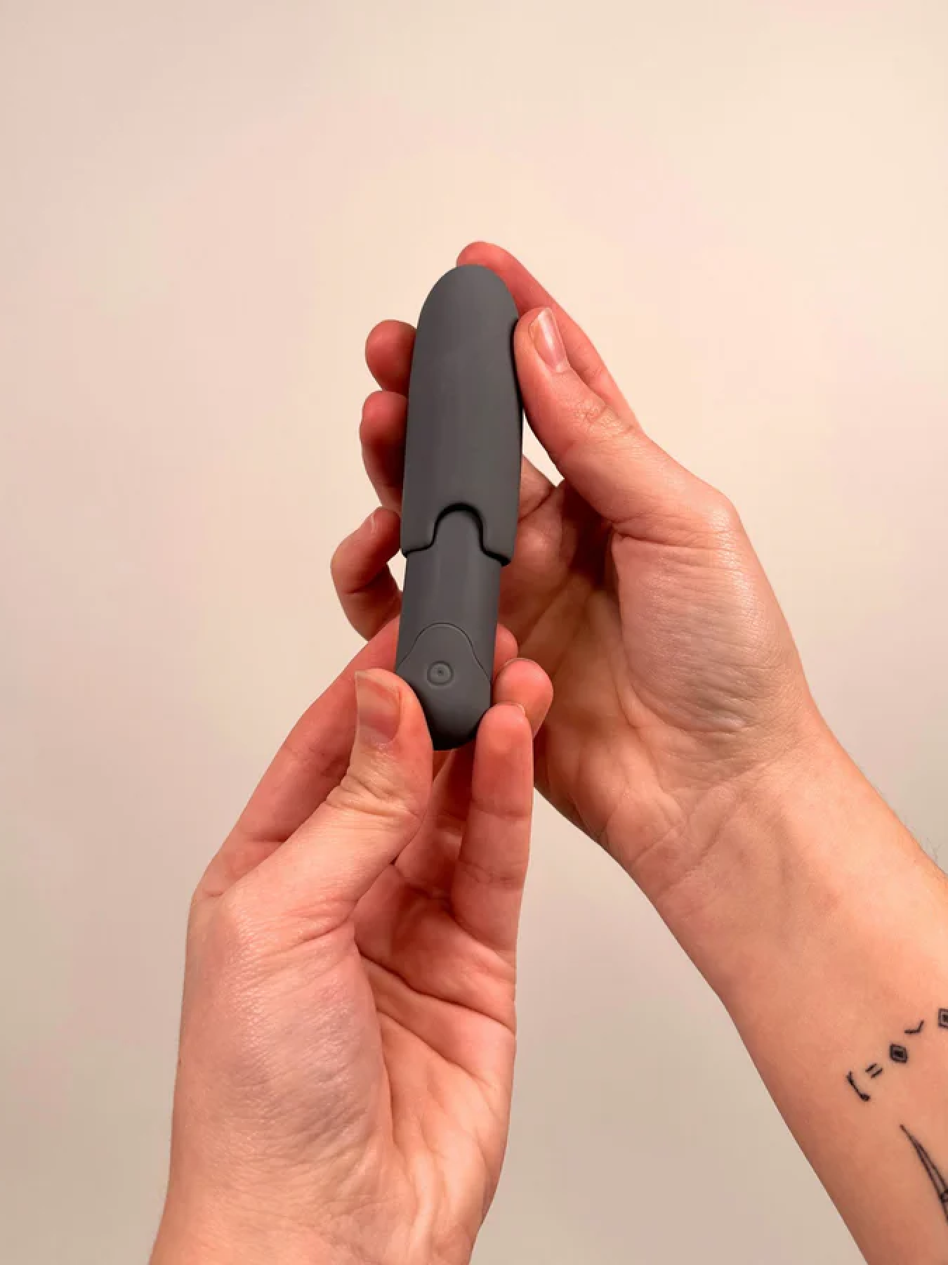 Vibrator degetar Better Than Your Ex,gri,  Bijoux Indiscrets